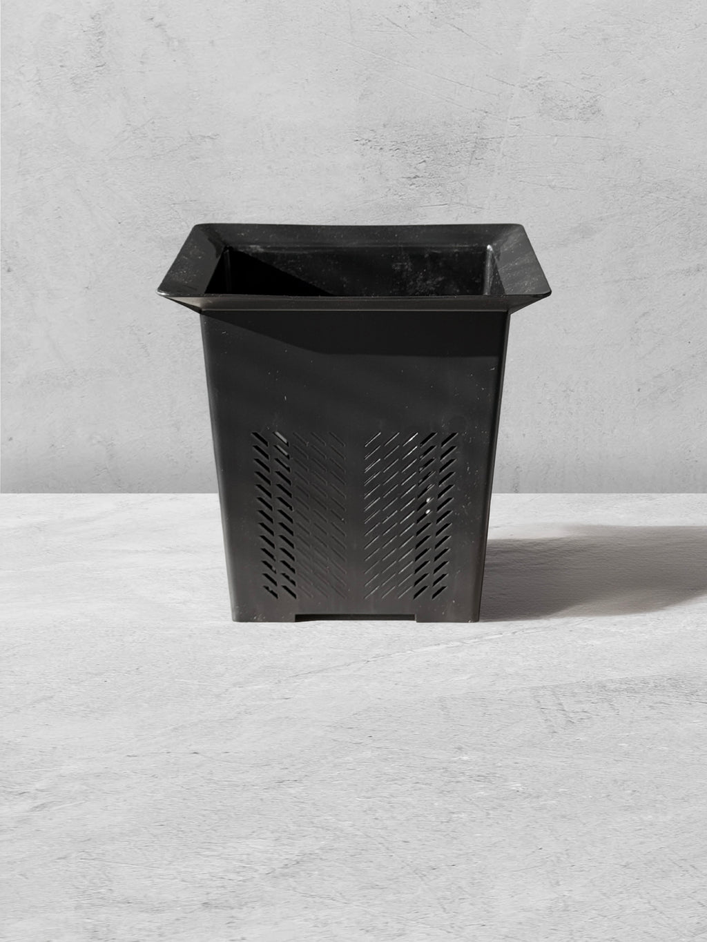 Vesseld Drain Smart Black square planter