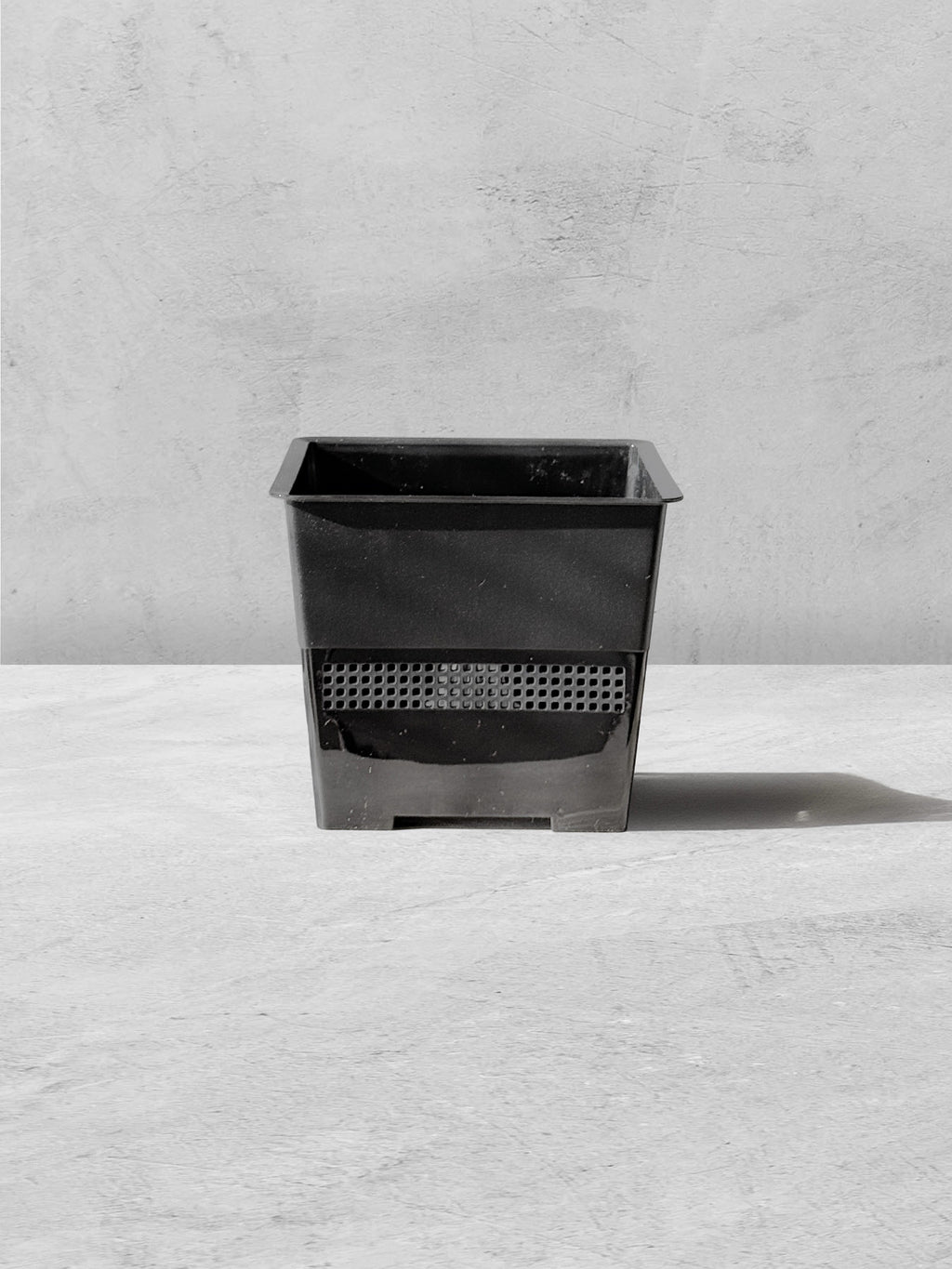 Vesseld Drain Smart S16 Perforated Planter