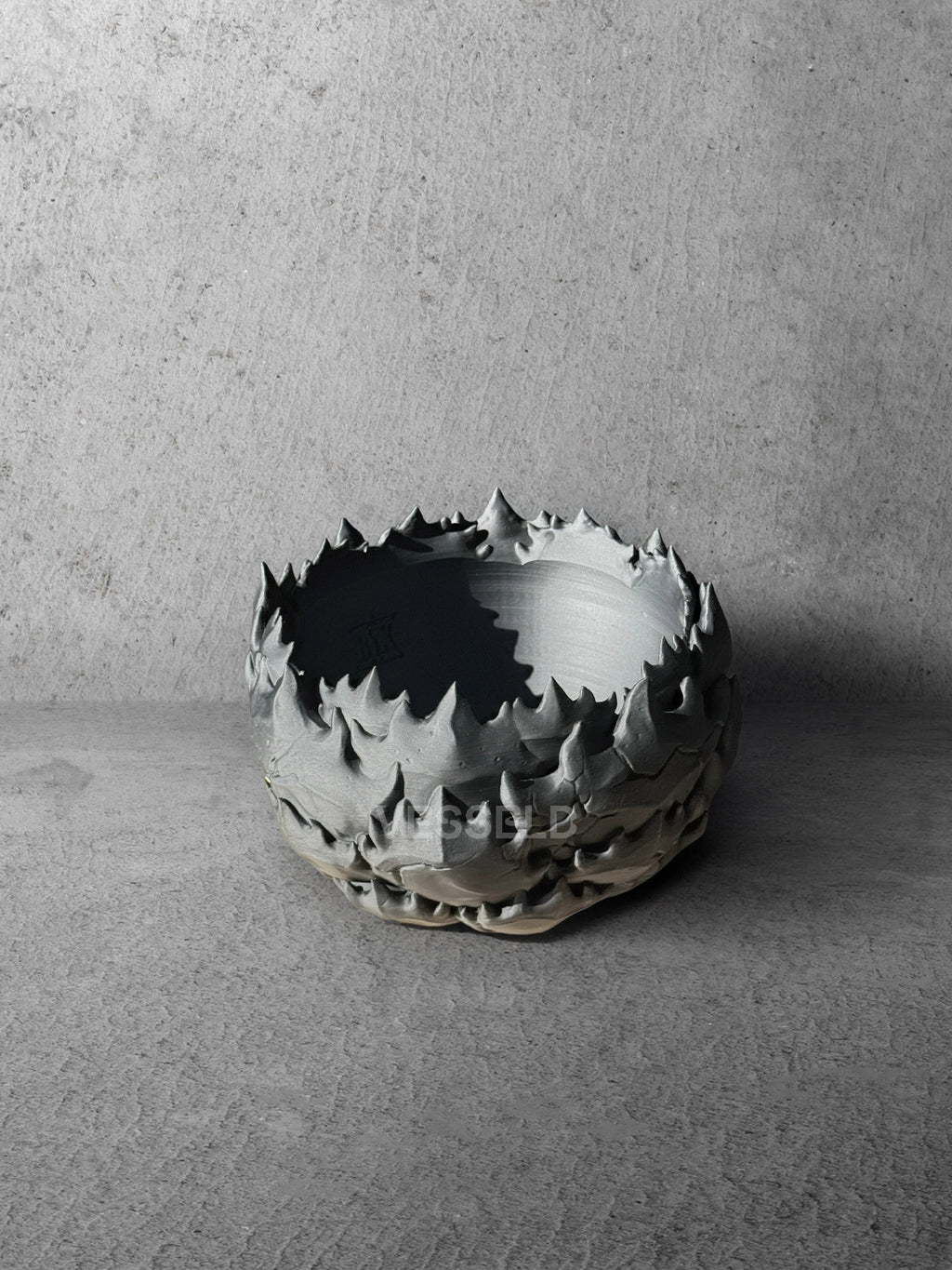 Vesseld.com Black textured Round 3D Printed Planter