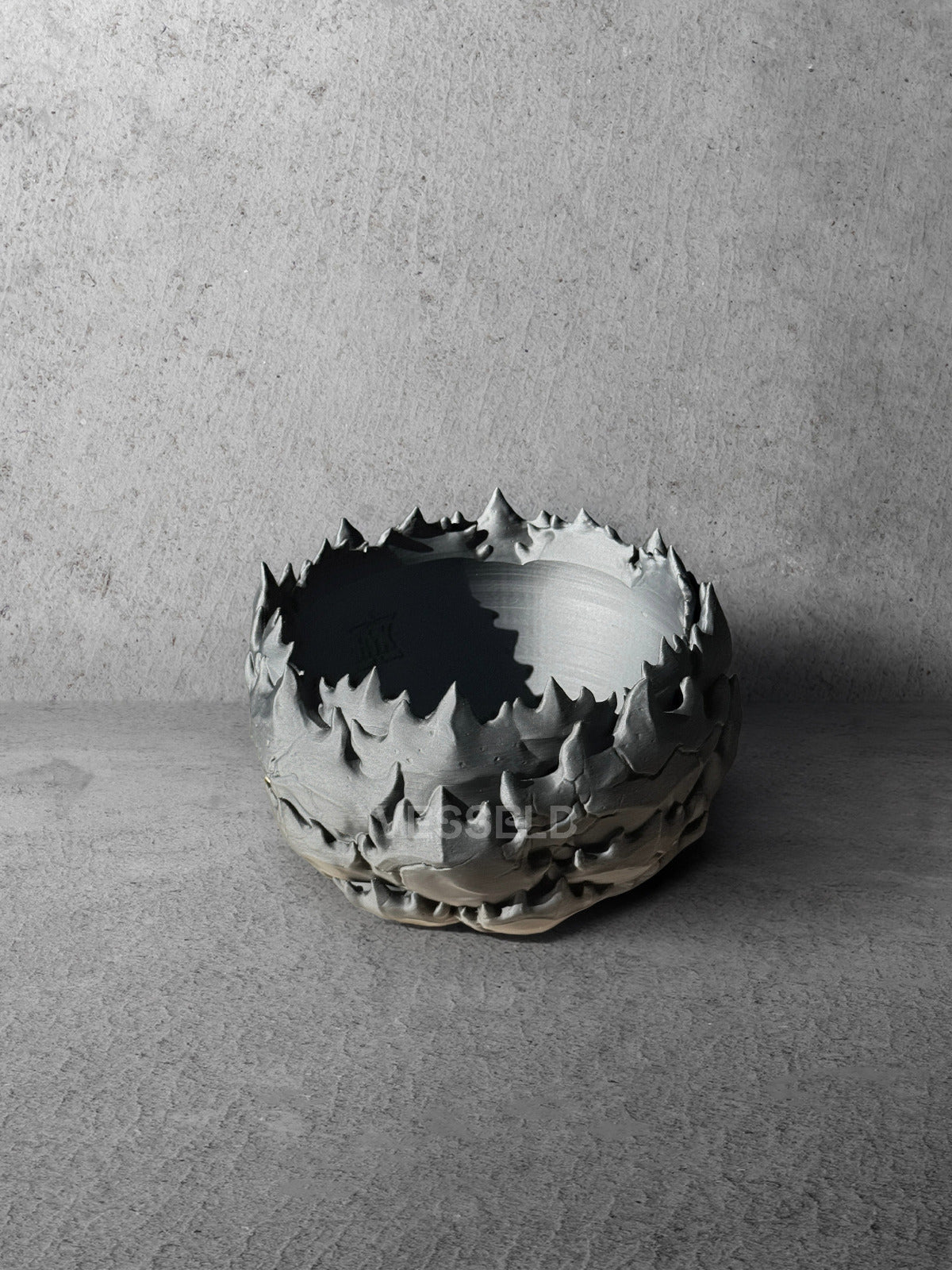 Vesseld.com Black textured Round 3D Printed Planter