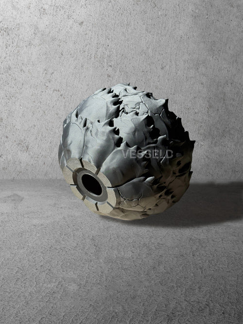 Vesseld.com Bottom of Black textured Round 3D Printed Planter