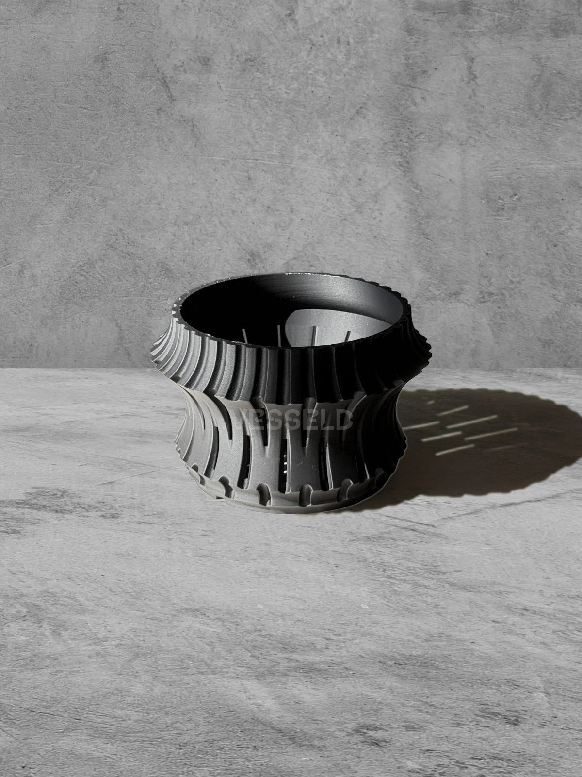 Vesseld.com 3D Printed Textured Circular Planter Pot